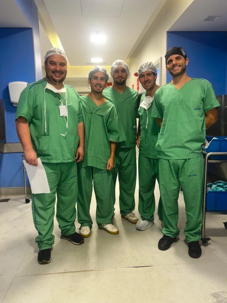 Equipe Cirurgica Dr.Guilherme Canabrava médico urologista com mais de 1.000 avaliações no Google